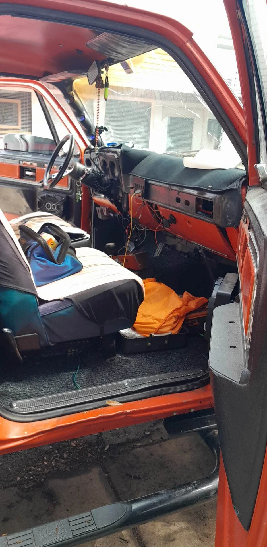 Chevrolet-Blazer-4wd-1980-Orange-Black-1