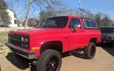Chevrolet-Blazer-4wd-1989-Red-Black