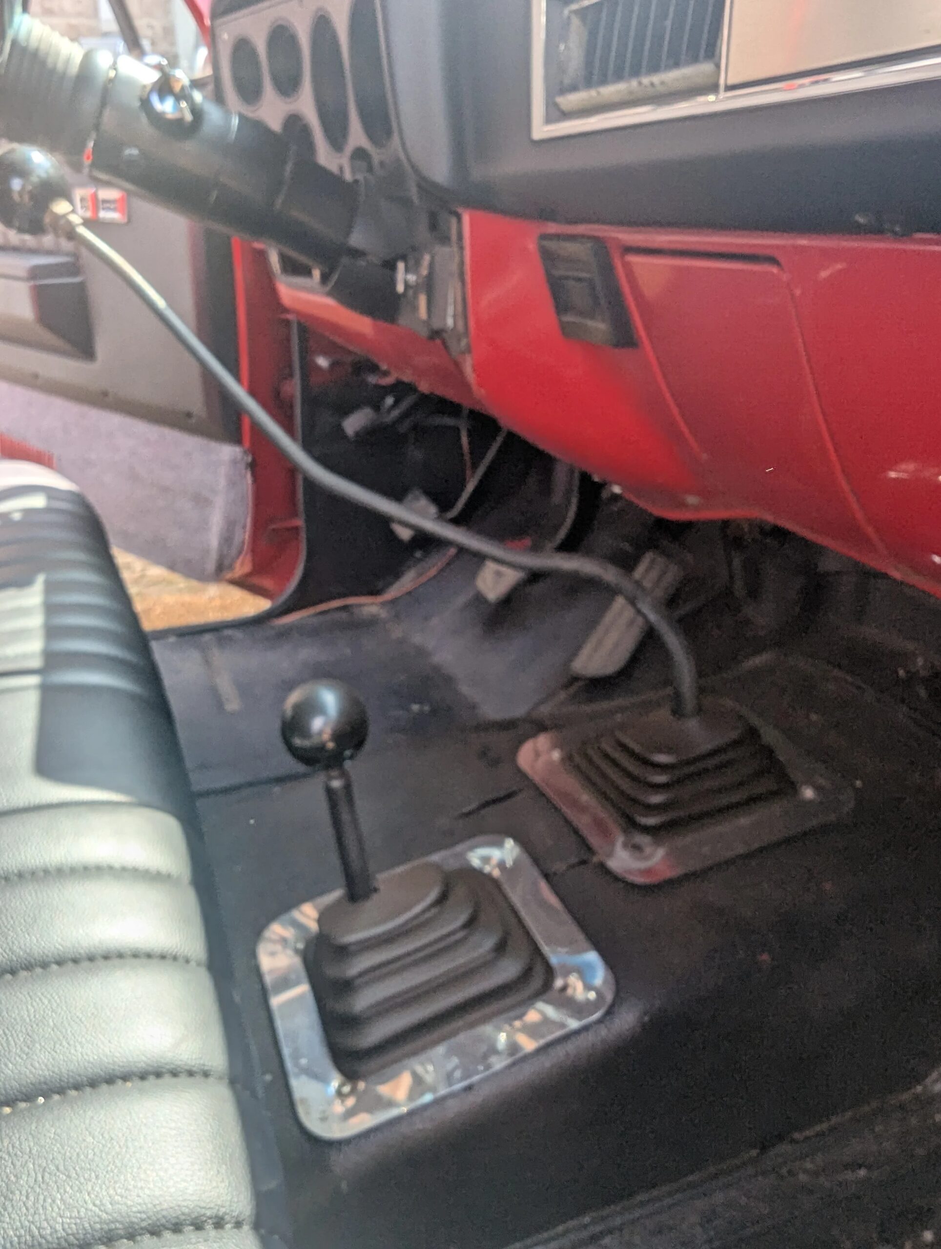 Chevrolet-Blazer-4wd-1989-Red-Black-7
