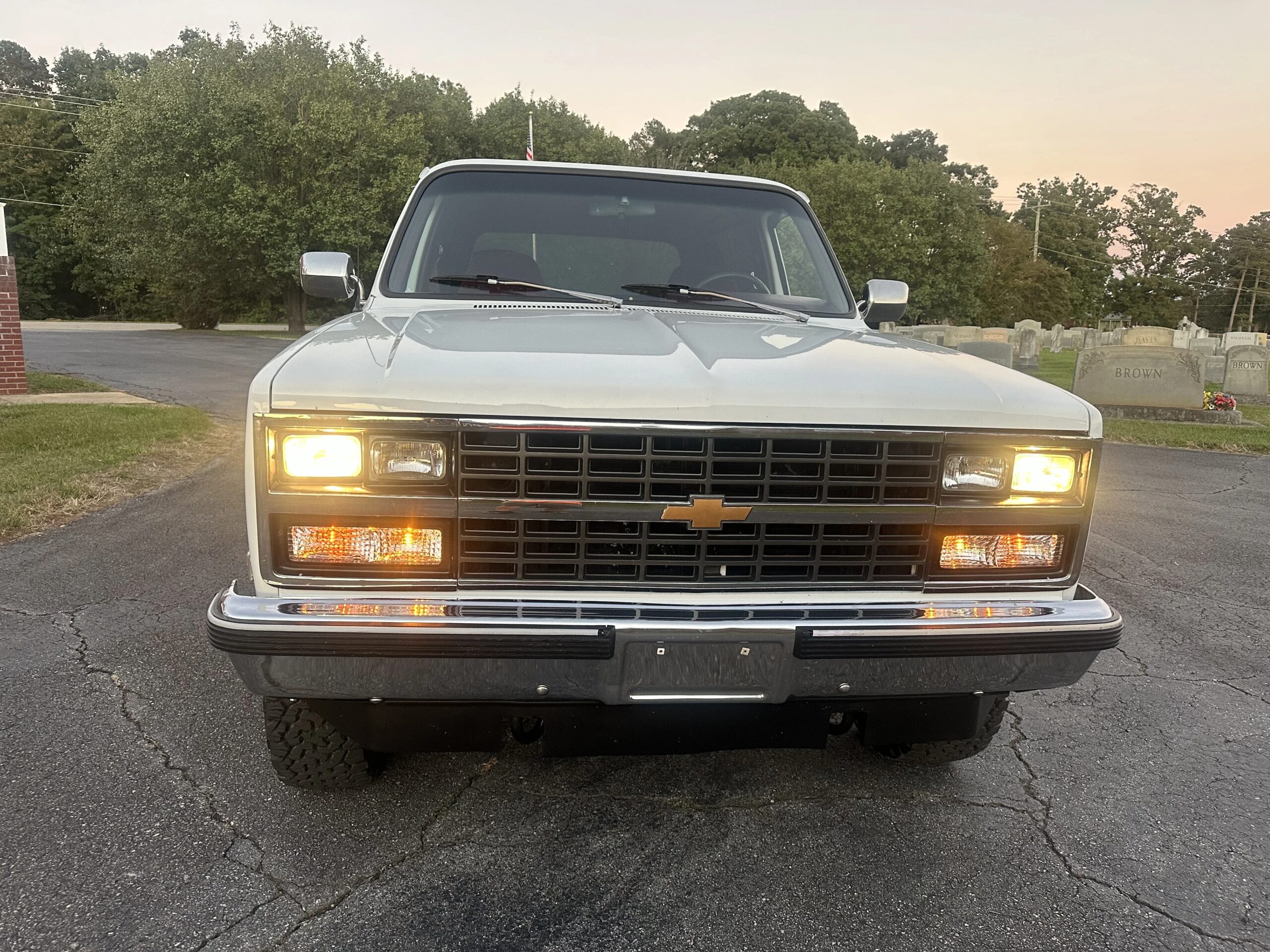 Chevrolet-Blazer-4wd-1989-White-Red-15