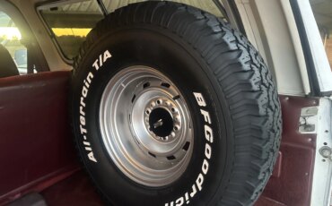 Chevrolet-Blazer-4wd-1989-White-Red-47