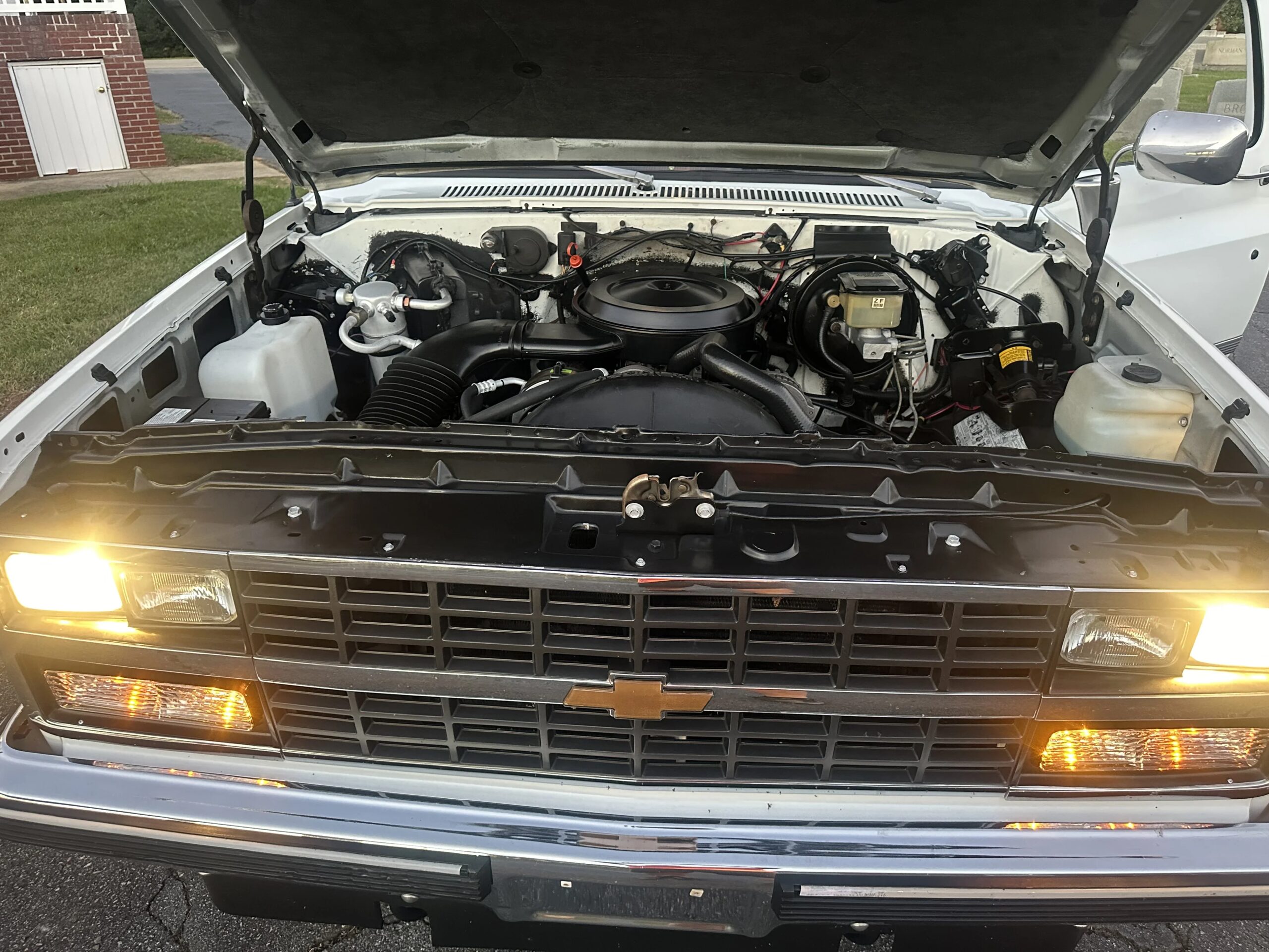 Chevrolet-Blazer-4wd-1989-White-Red-60