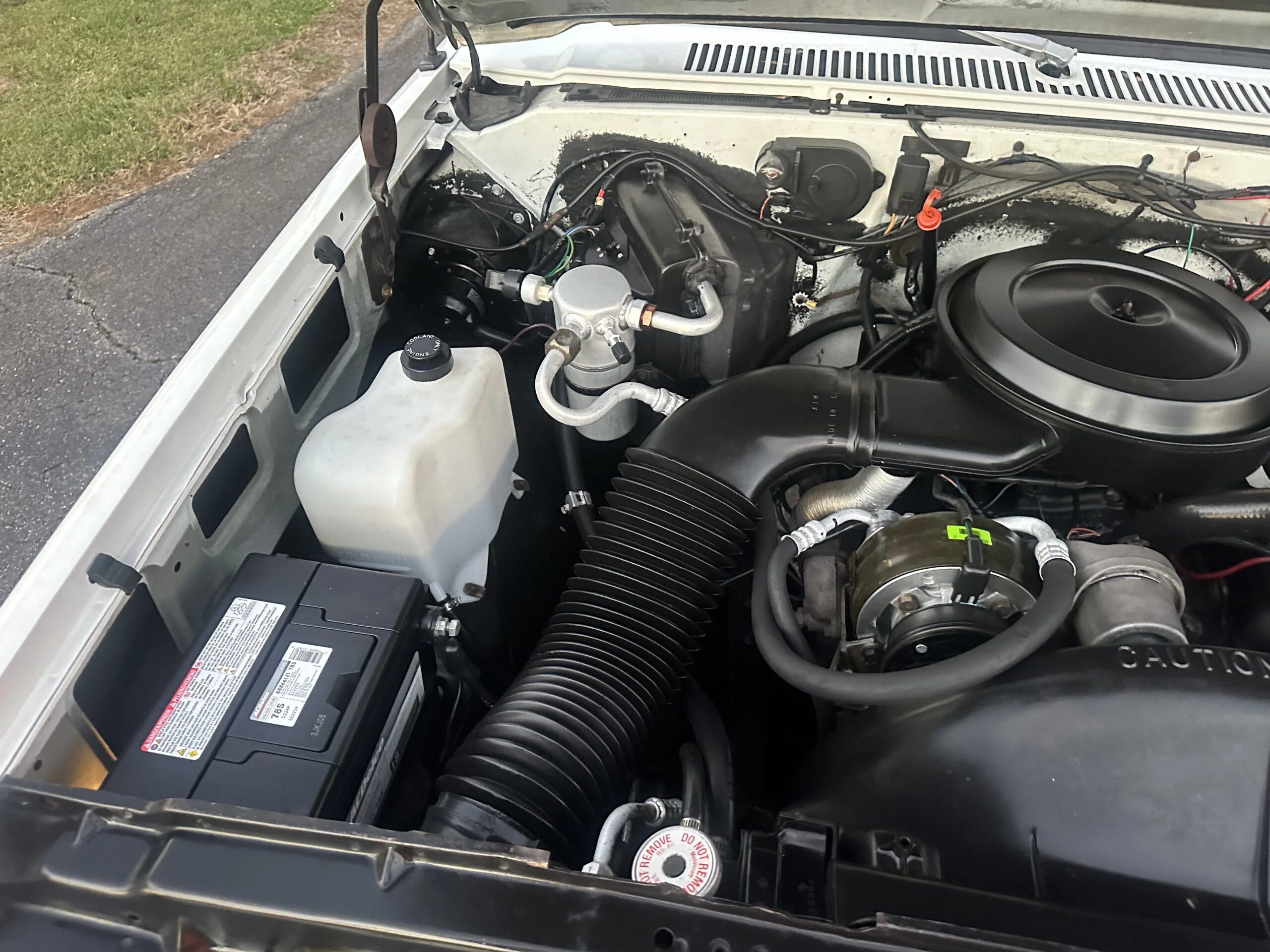Chevrolet-Blazer-4wd-1989-White-Red-69