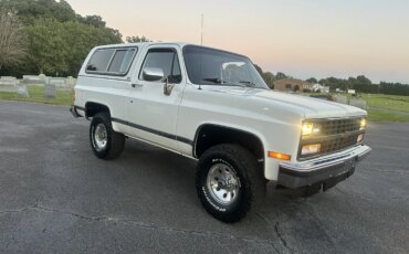 Chevrolet-Blazer-4wd-1989-White-Red-9