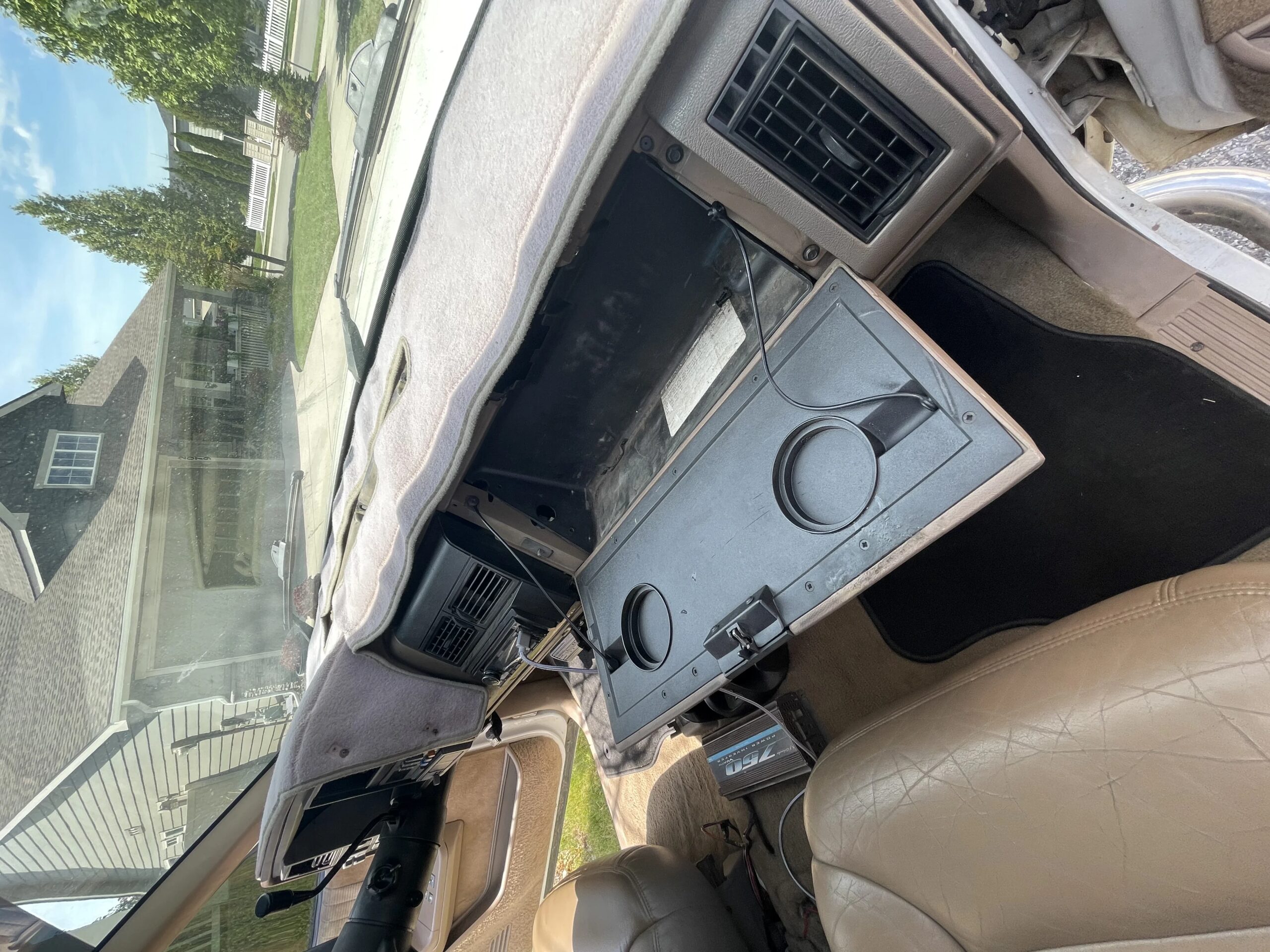 Chevrolet-Blazer-4wd-1992-White-Tan-4