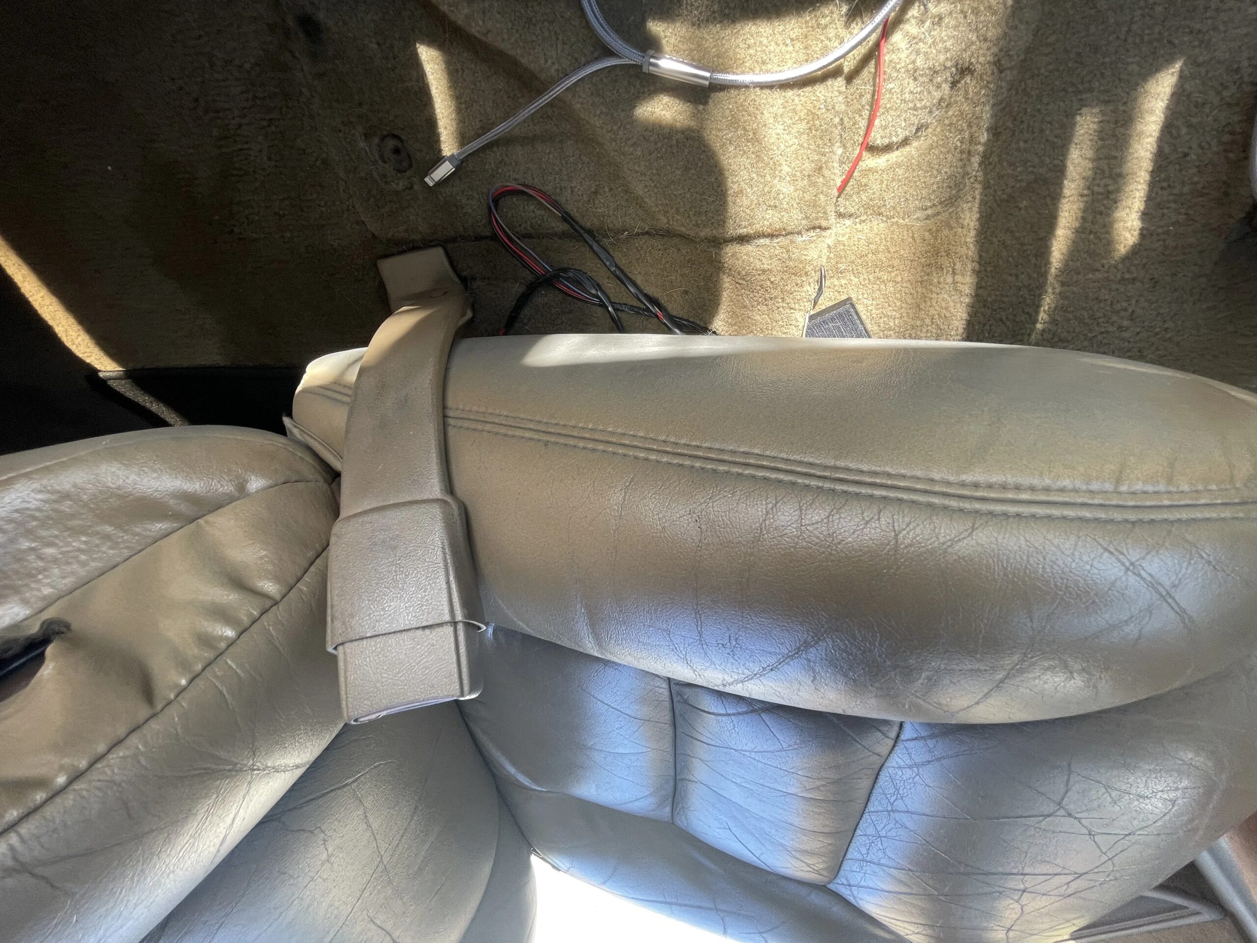 Chevrolet-Blazer-4wd-1992-White-Tan-47