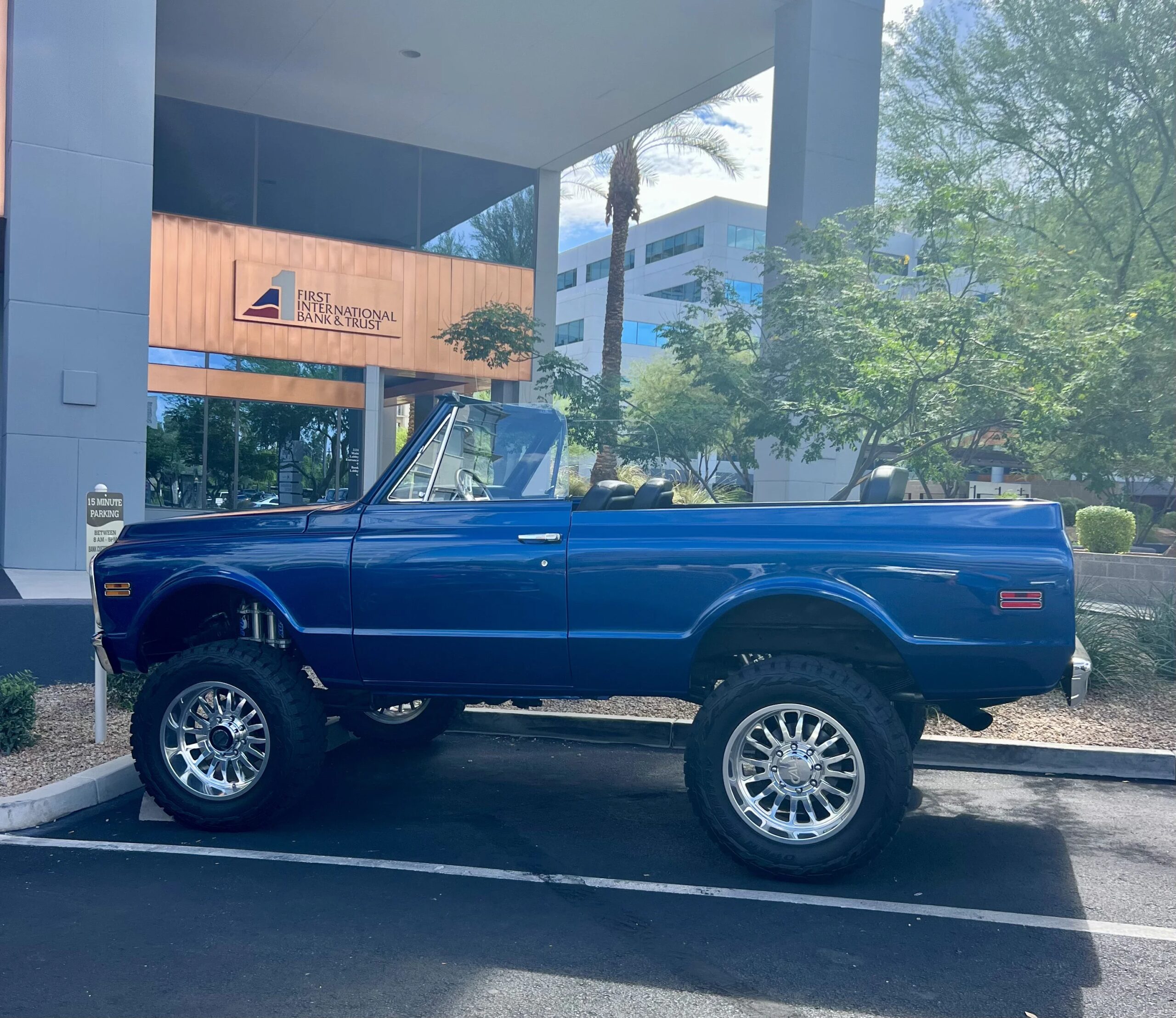 Chevrolet-Blazer-4wd-2-door-1970-Blue-Black-9