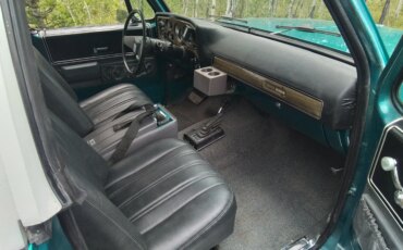 Chevrolet-Blazer-4wd-2-door-1973-Black-3