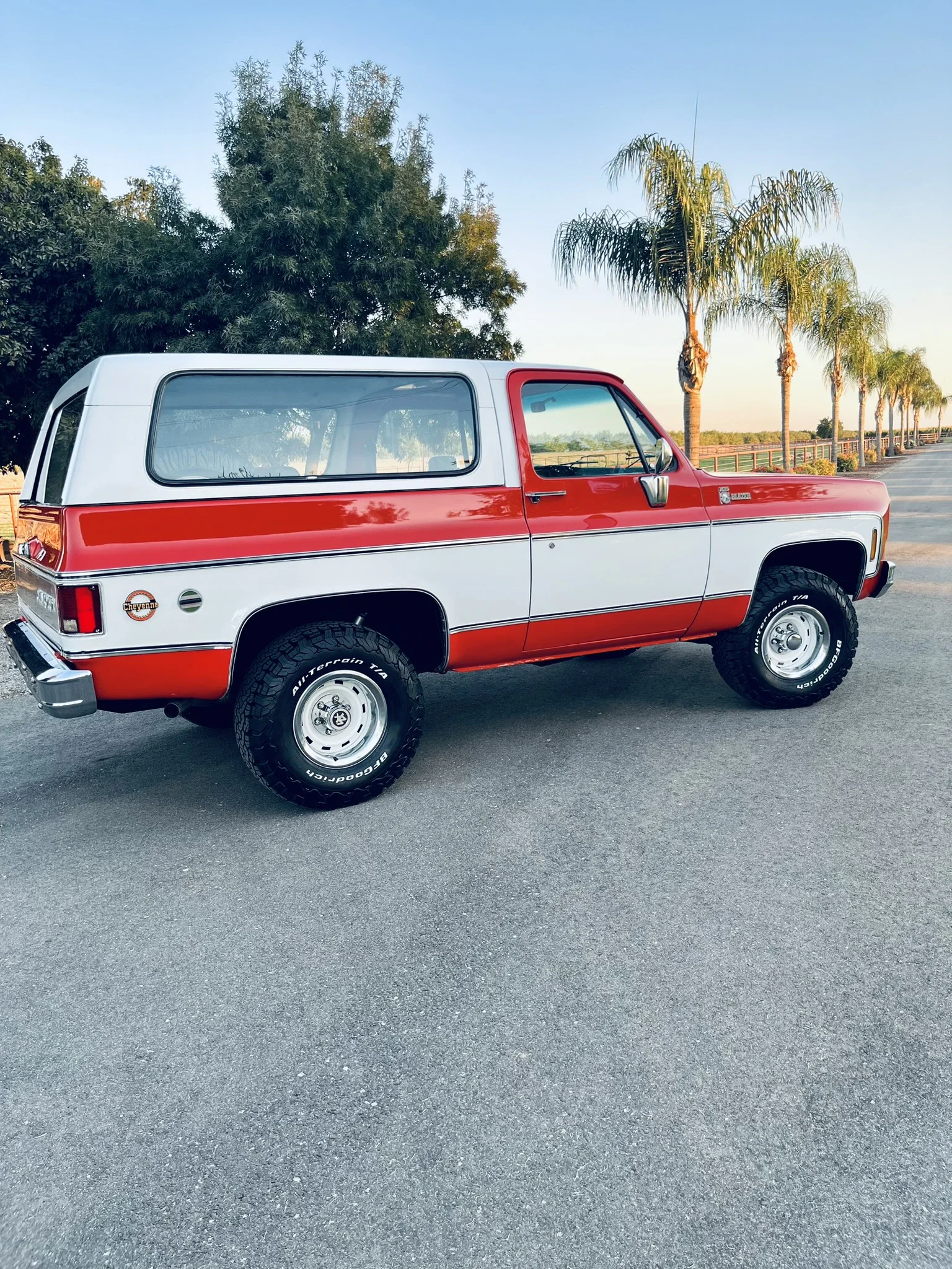 Chevrolet-Blazer-4wd-2-door-1976-Red-Black-1
