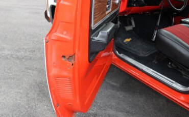 Chevrolet-Blazer-4wd-2-door-1976-Red-Black-19