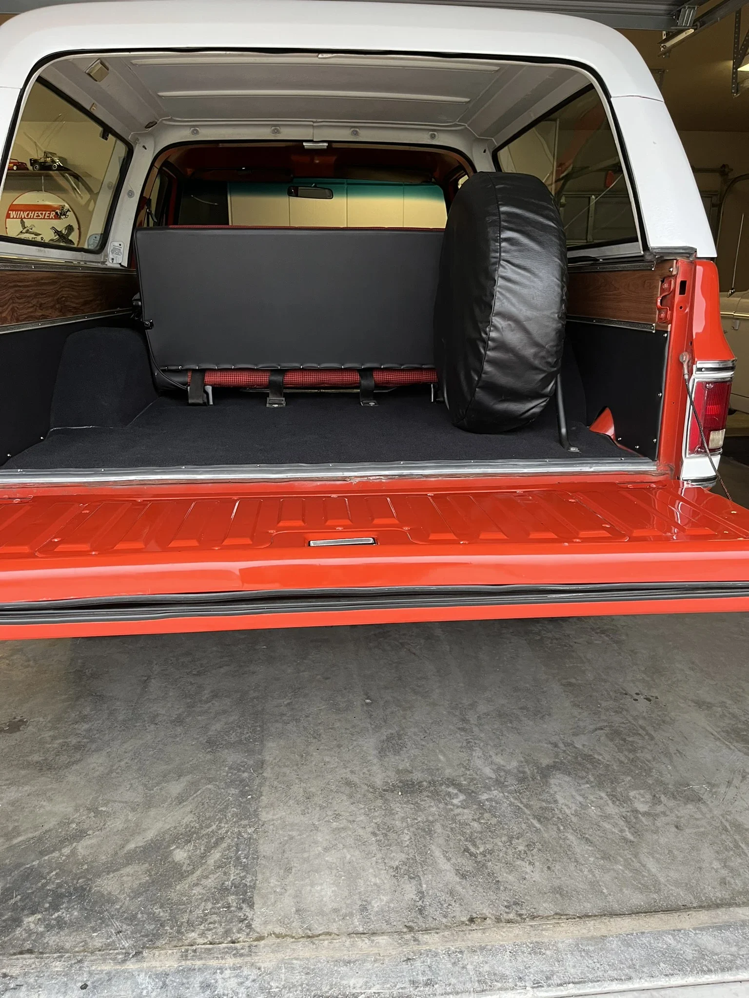 Chevrolet-Blazer-4wd-2-door-1976-Red-Black-31