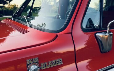Chevrolet-Blazer-4wd-2-door-1976-Red-Black-8