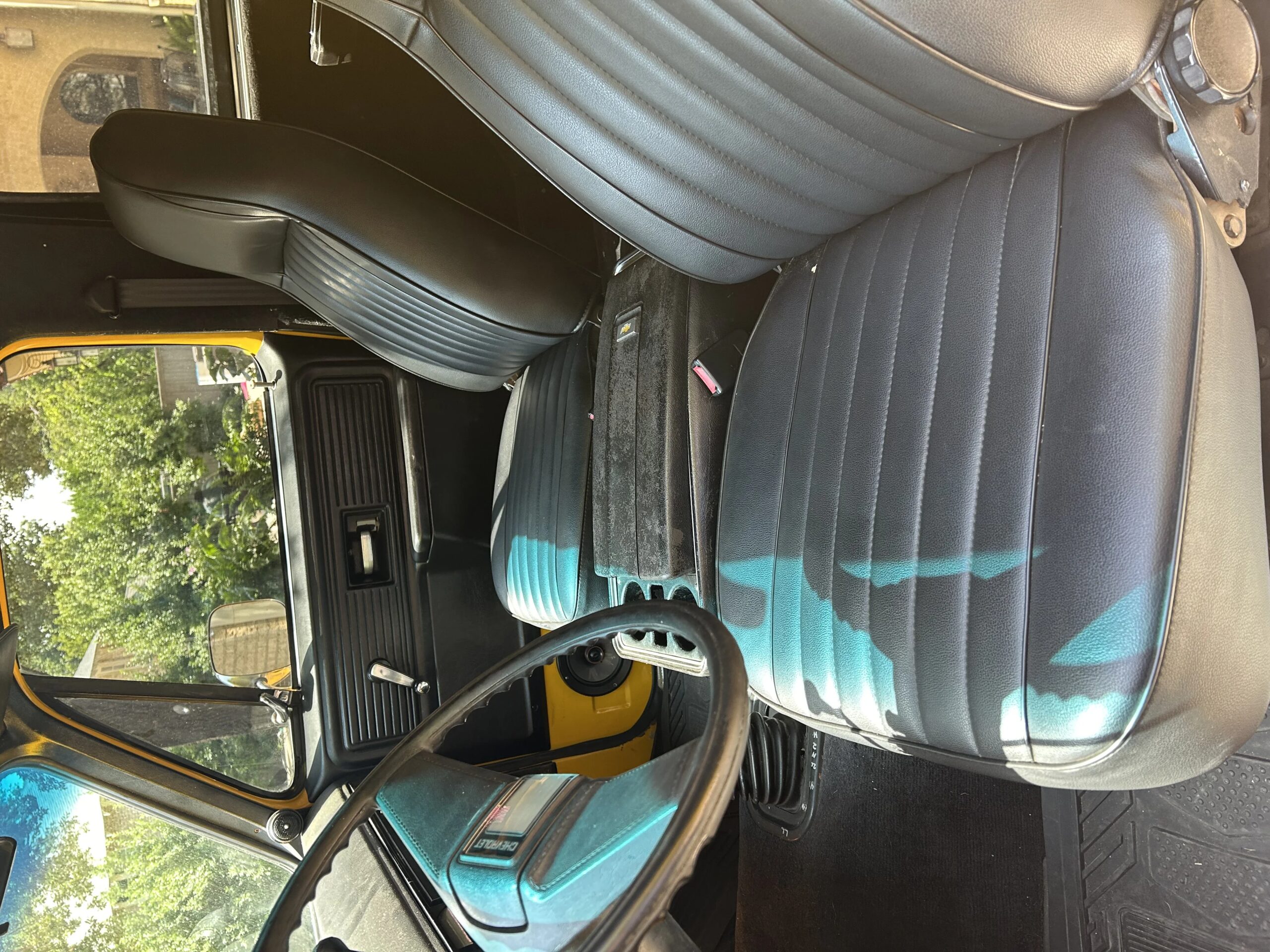 Chevrolet-Blazer-4wd-2-door-1979-Yellow-Black-3