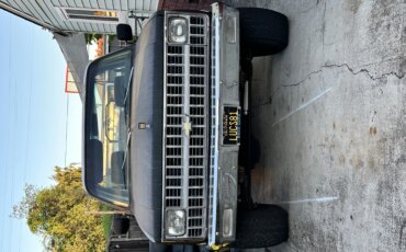 Chevrolet-Blazer-4wd-2-door-1981-Black-Black