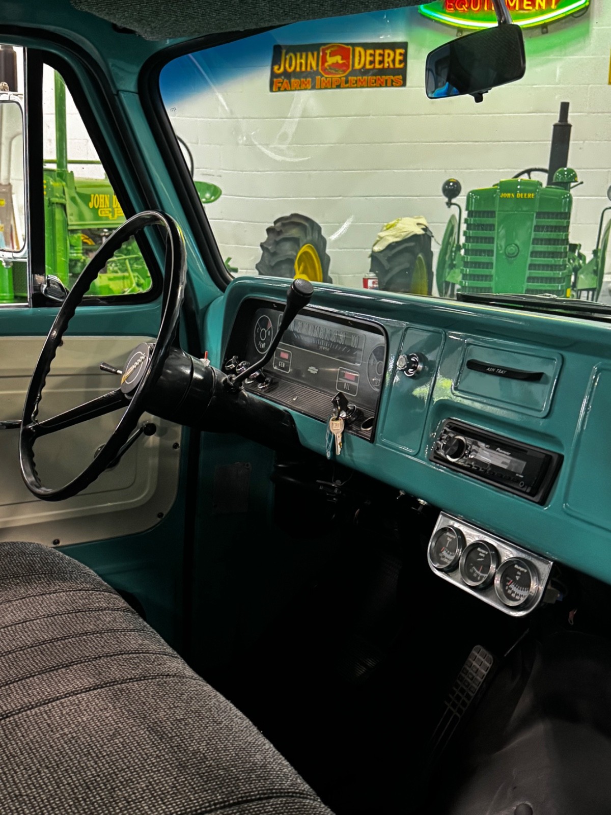 Chevrolet-C-10-1964-4