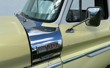 Chevrolet-C-10-1965-9