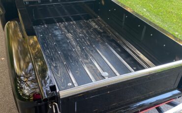 Chevrolet-C-10-1965-Standard-Cab-Pickup-1