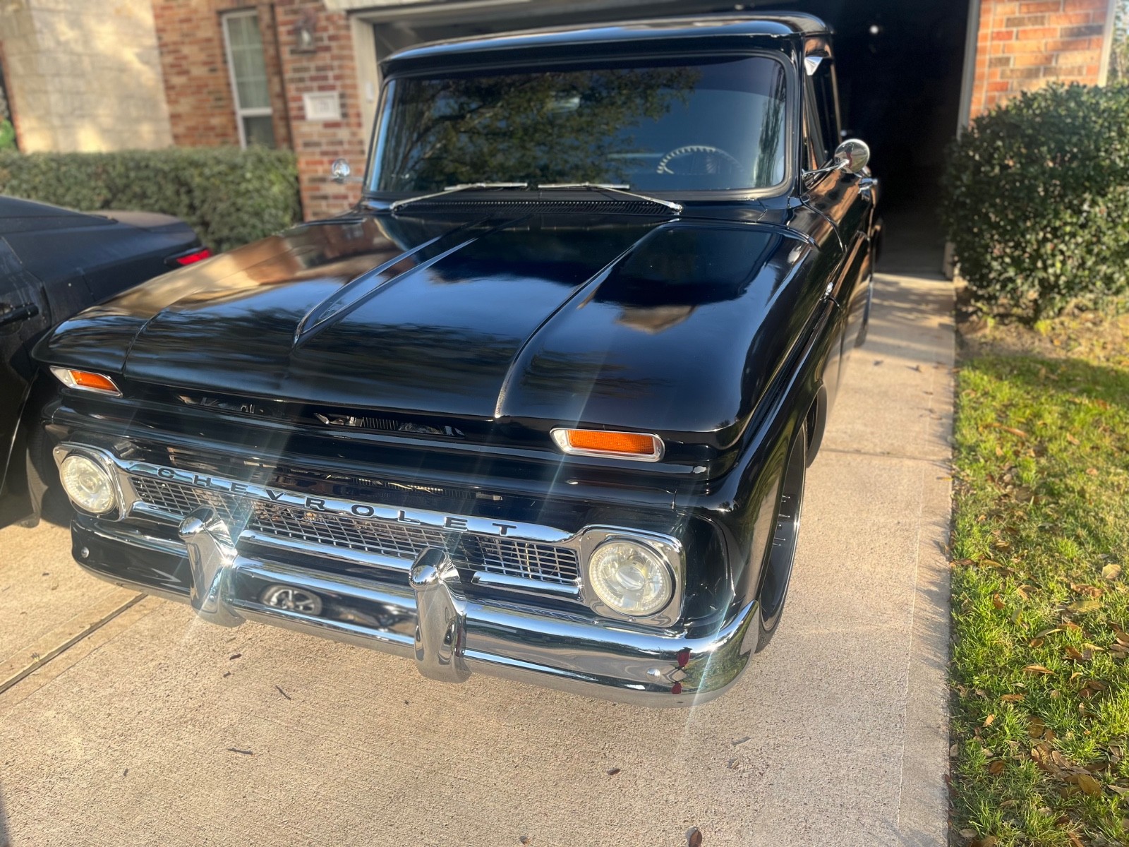 Chevrolet-C-10-1965-Standard-Cab-Pickup-23