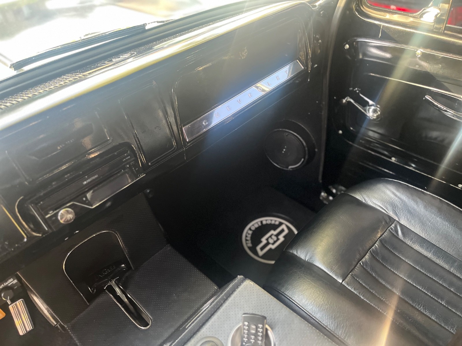 Chevrolet-C-10-1965-Standard-Cab-Pickup-28