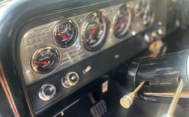 Chevrolet-C-10-1965-Standard-Cab-Pickup-30