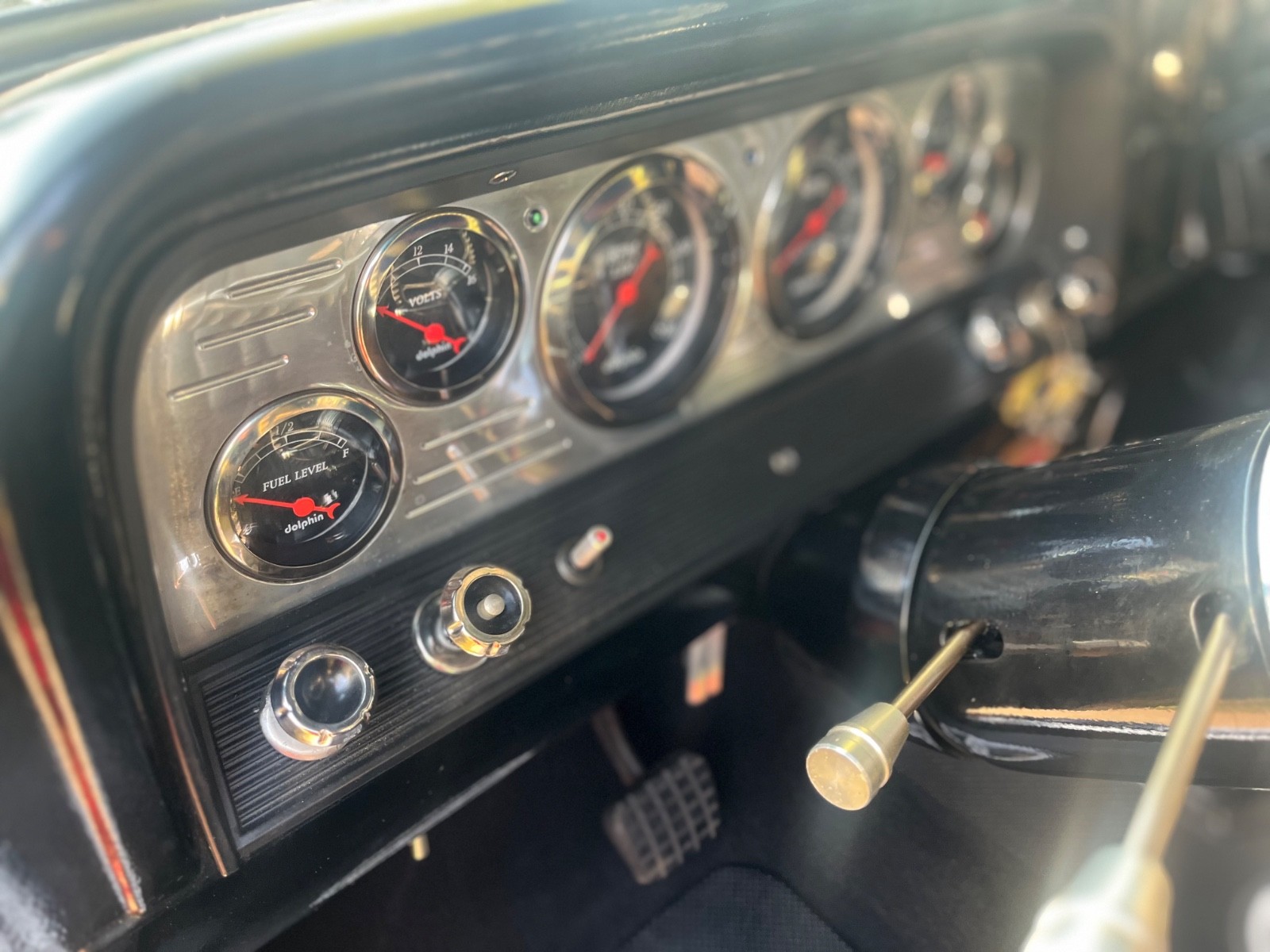 Chevrolet-C-10-1965-Standard-Cab-Pickup-30