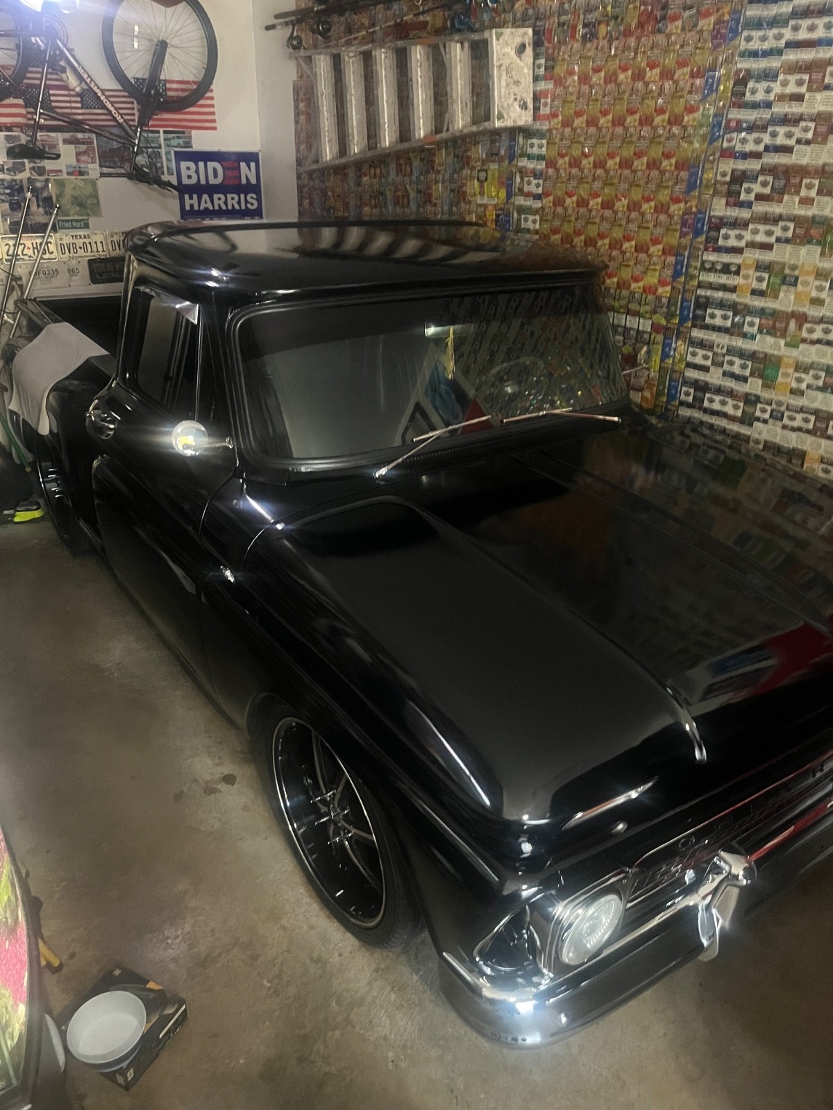 Chevrolet-C-10-1965-Standard-Cab-Pickup-33