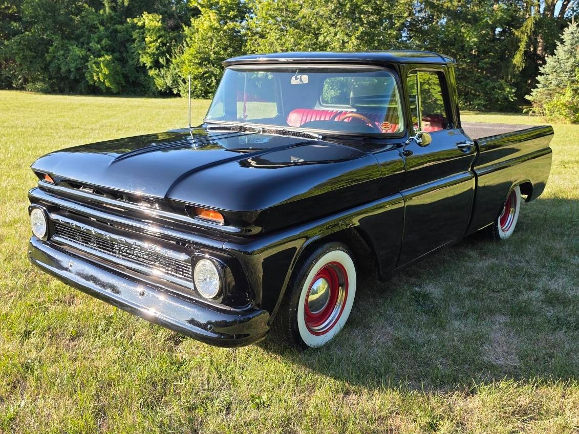 Chevrolet C-10 1965 Standard Cab Pickup