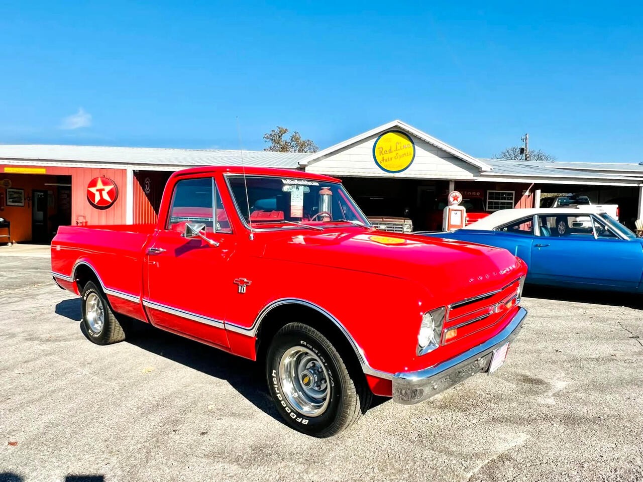 Chevrolet-C-10-1967-Pickup-Truck-1