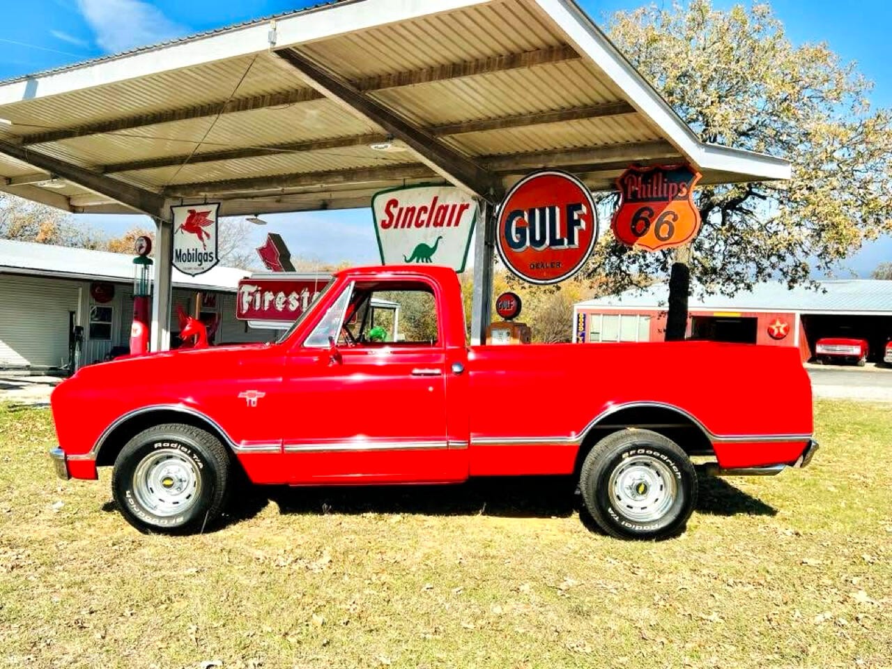 Chevrolet-C-10-1967-Pickup-Truck-2