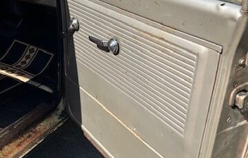 Chevrolet-C-10-1967-Standard-Cab-Pickup-4