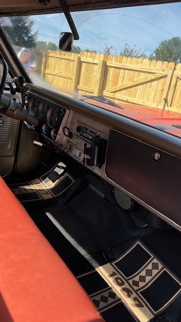 Chevrolet-C-10-1967-Standard-Cab-Pickup-5