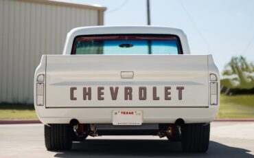 Chevrolet-C-10-1967-Truck-13