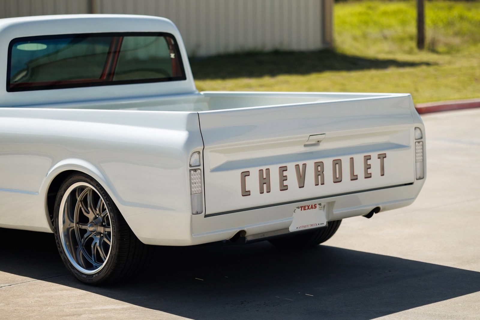 Chevrolet-C-10-1967-Truck-21