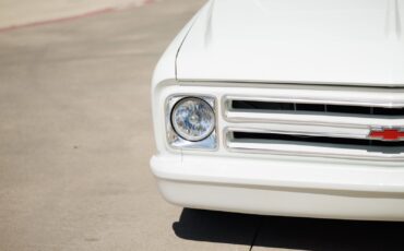 Chevrolet-C-10-1967-Truck-32