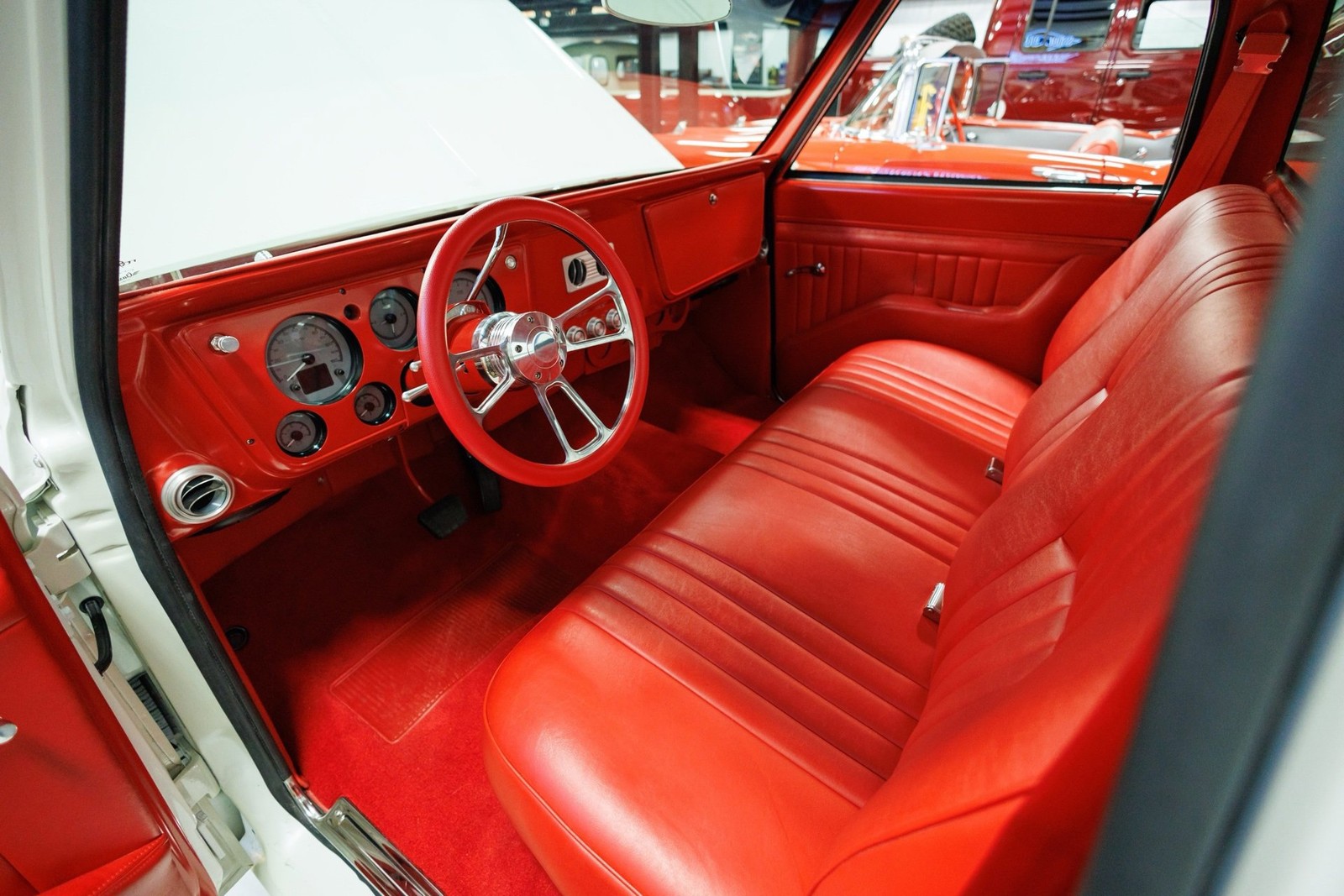 Chevrolet-C-10-1967-Truck-33