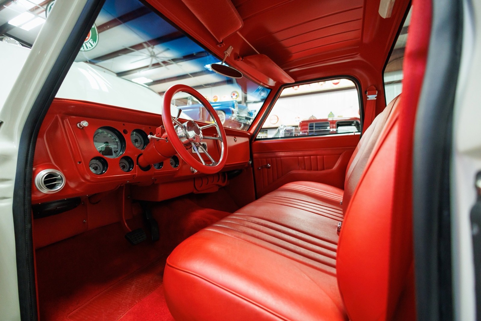 Chevrolet-C-10-1967-Truck-34