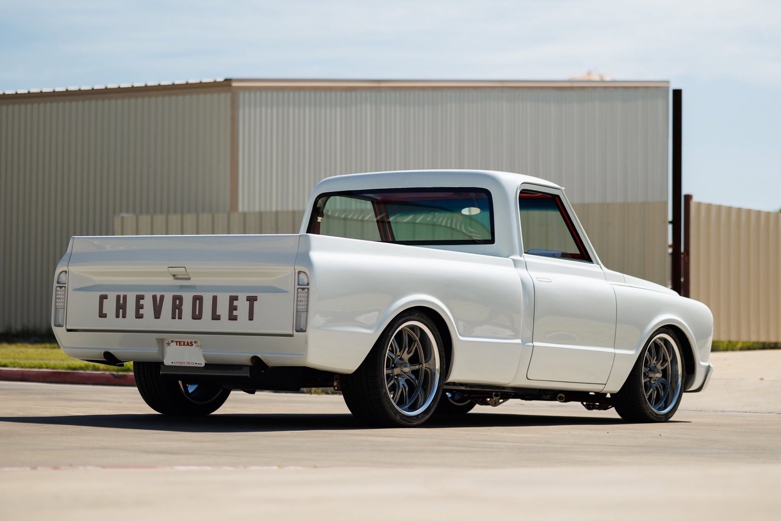 Chevrolet-C-10-1967-Truck-5