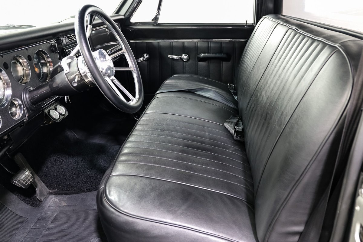 Chevrolet-C-10-1968-Pickup-Truck-17