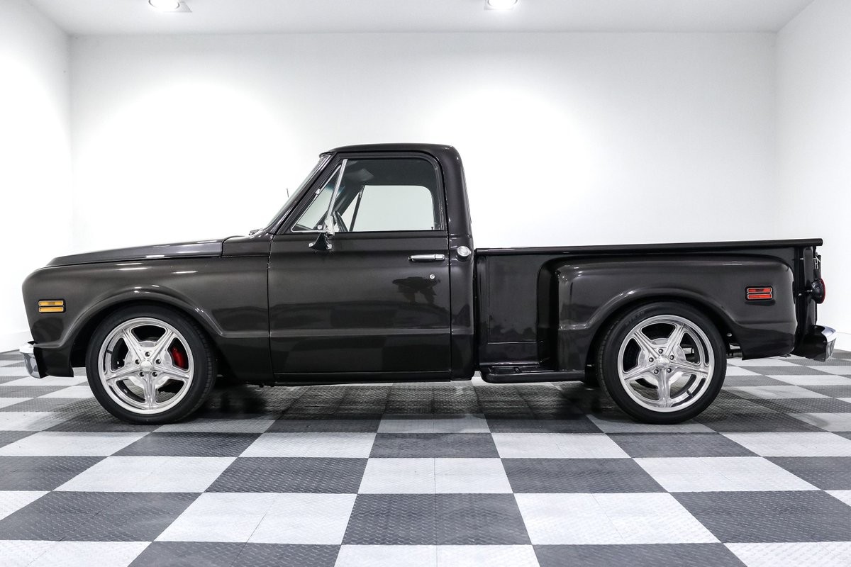 Chevrolet-C-10-1968-Pickup-Truck-3
