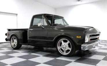 Chevrolet-C-10-1968-Pickup-Truck