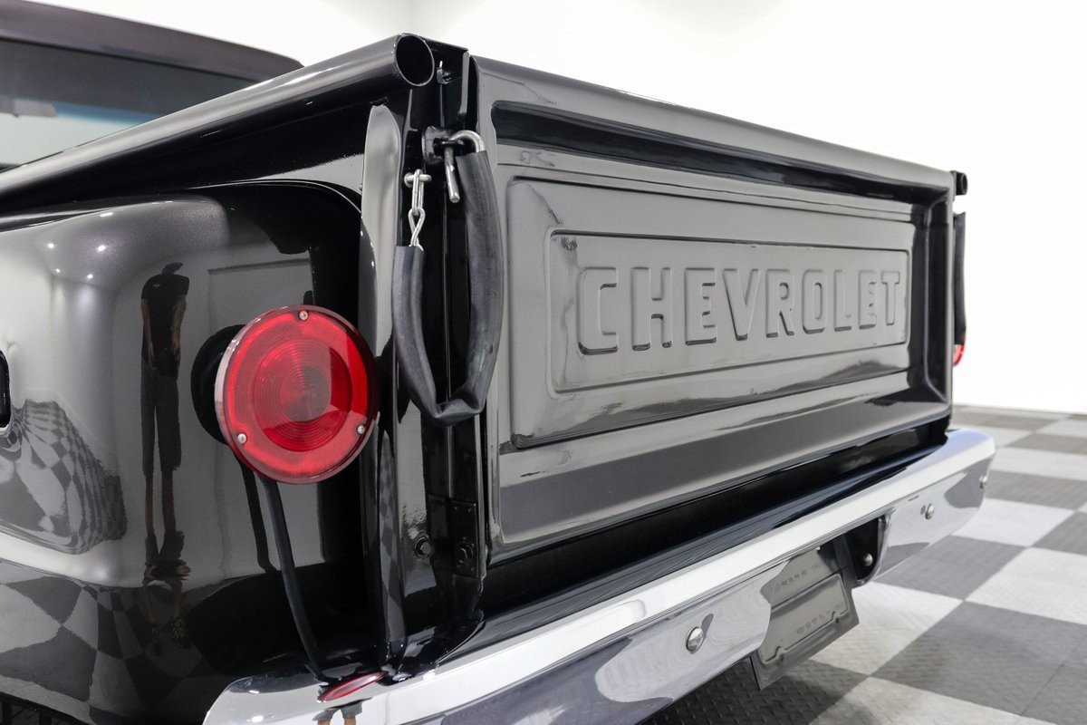 Chevrolet-C-10-1968-Pickup-Truck-5