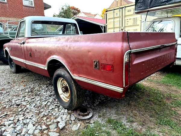 Chevrolet-C-10-1968-Standard-Cab-Pickup-3