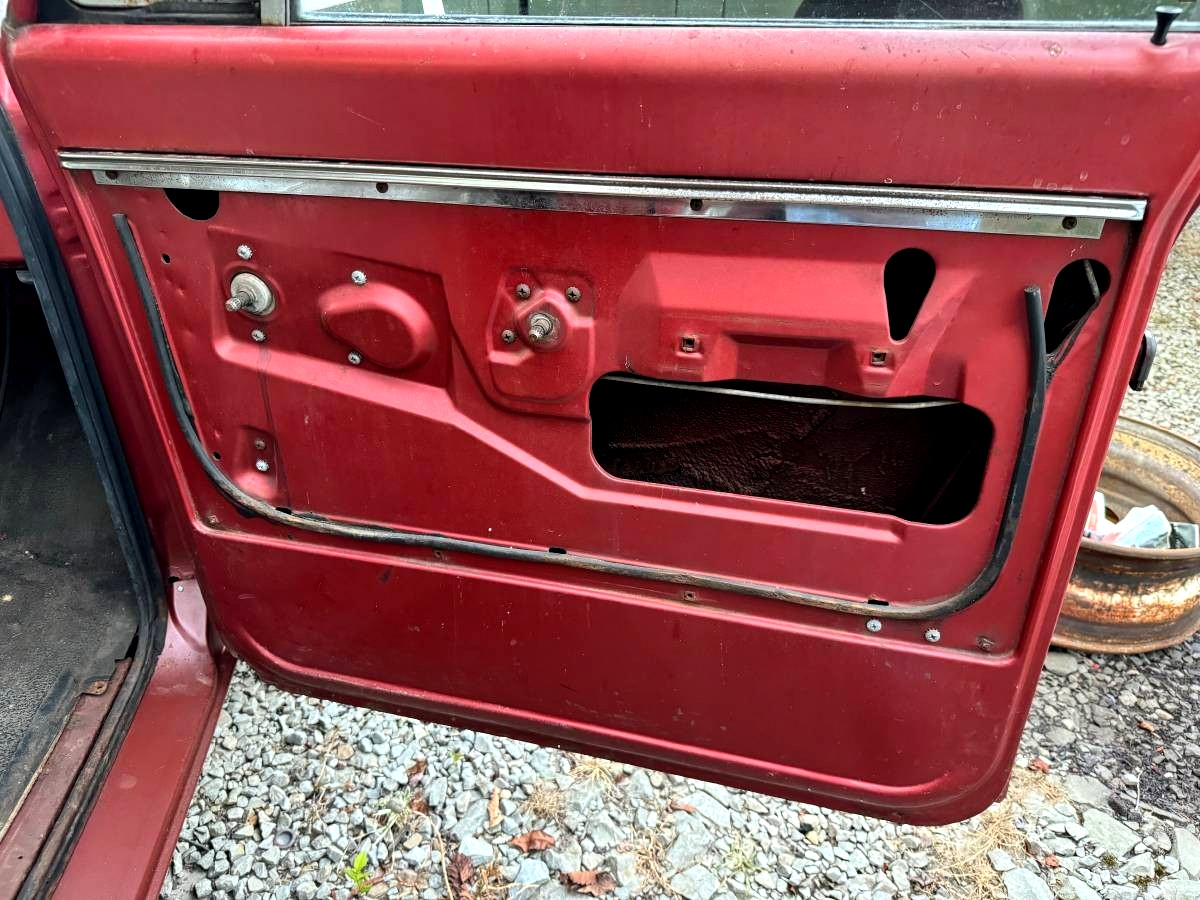 Chevrolet-C-10-1968-Standard-Cab-Pickup-6