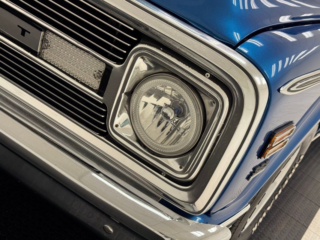 Chevrolet-C-10-1969-Pickup-Truck-9