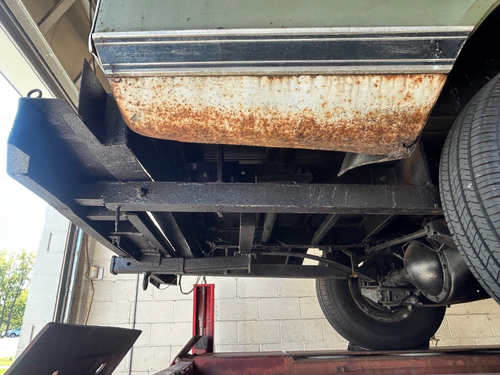 Chevrolet-C-10-1969-Standard-Cab-Pickup-36