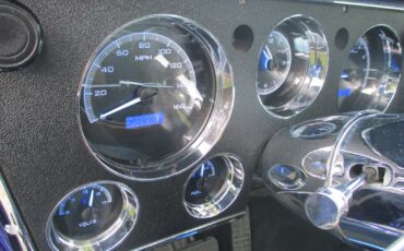 Chevrolet-C-10-1970-Standard-Cab-Pickup-11