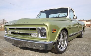 Chevrolet-C-10-1972-Standard-Cab-Pickup-1