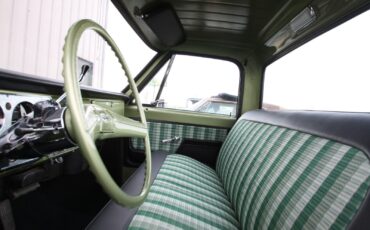 Chevrolet-C-10-1972-Standard-Cab-Pickup-25