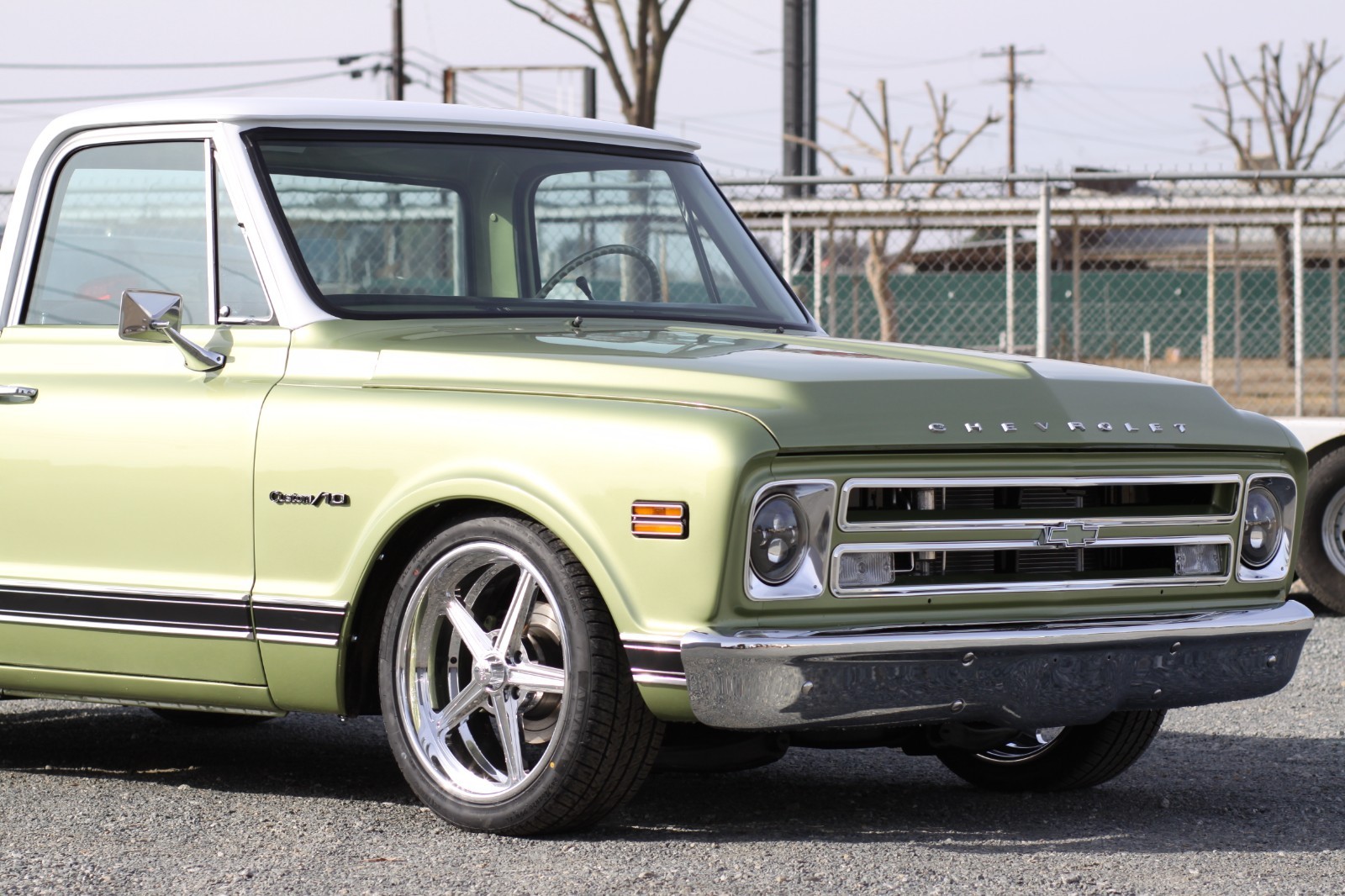 Chevrolet-C-10-1972-Standard-Cab-Pickup-3