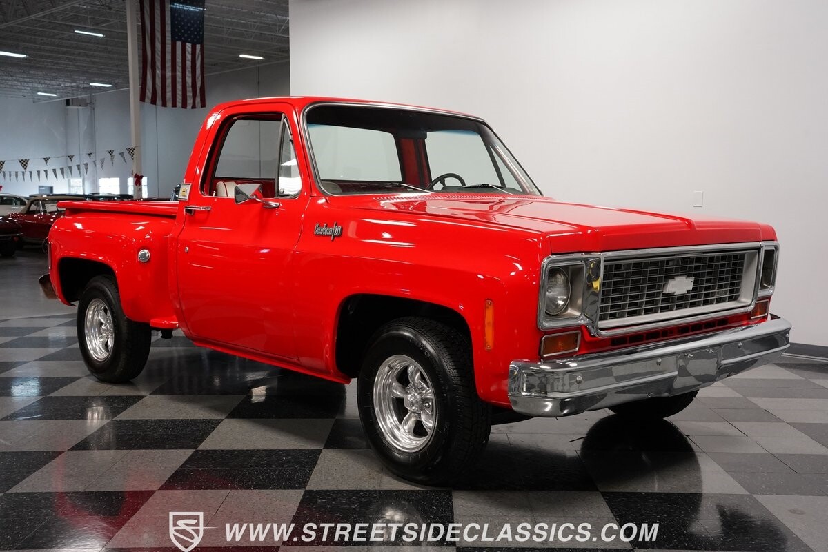 Chevrolet-C-10-1973-Pickup-Truck-16